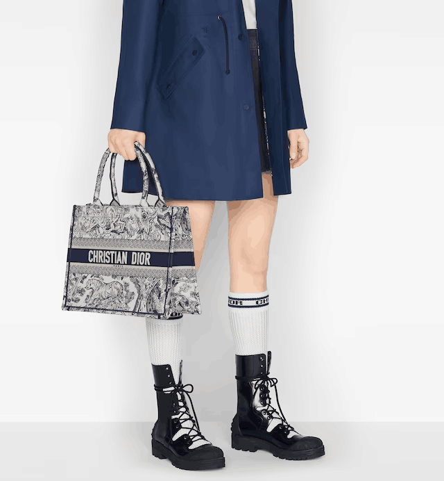 【入手困難・女性大人気】DIOR ミディアムバッグ ★1点限り★